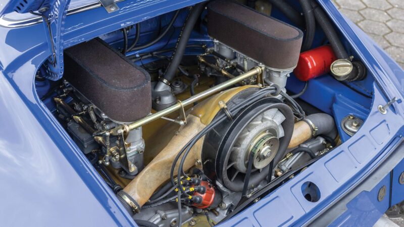 1965 Porsche 911 engine