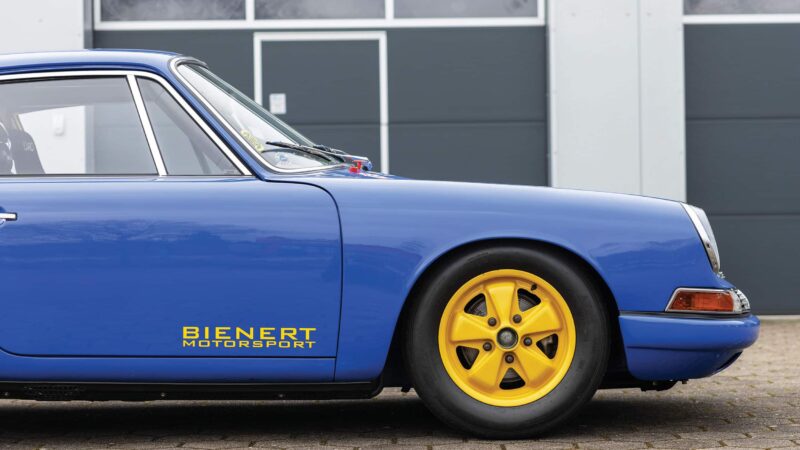 1965 Porsche 911 side view