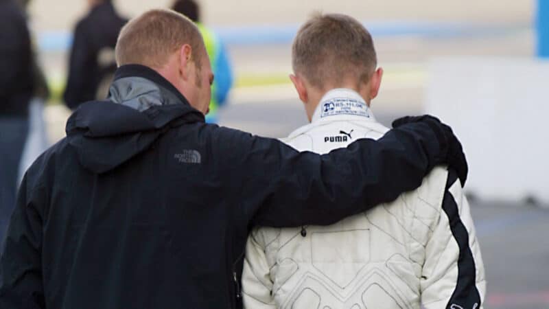 Dad Jan is on hand for Kevin after a DNF at Hockenheim in 2008’s ADAC Formel Masters