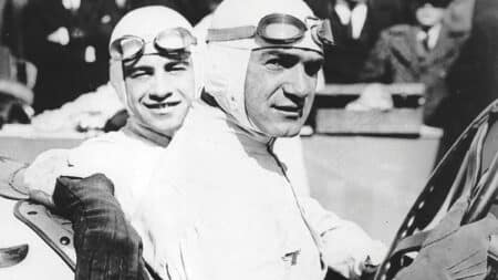 The first 100mph Indy 500