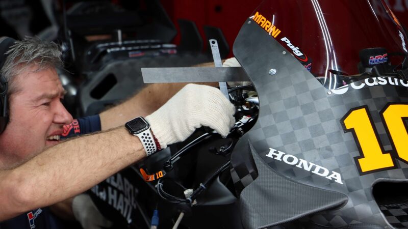 Honda engineer makes adjustment to Luca Marini Honda MotoGP test bike